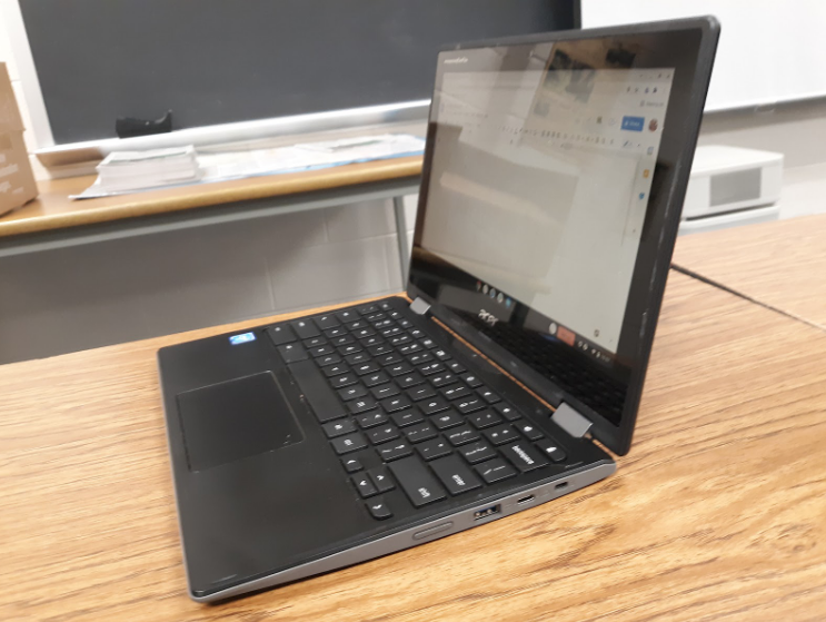 Student Opinions On HCPSS issued Chromebooks THE CURRENT